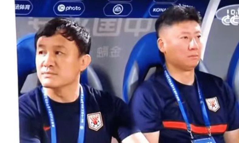 只有绝对服从命令、无条件地接受纪律约束和彻底摈弃个性才能成为一名优秀的土兵。